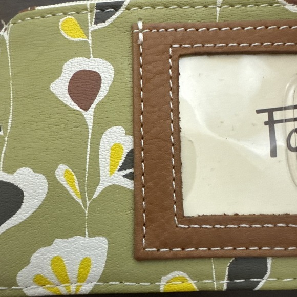 FOSSIL Floral colorful Womens Wallet Zip Across Coin Purse ID Card Holder Window - Picture 2 of 8